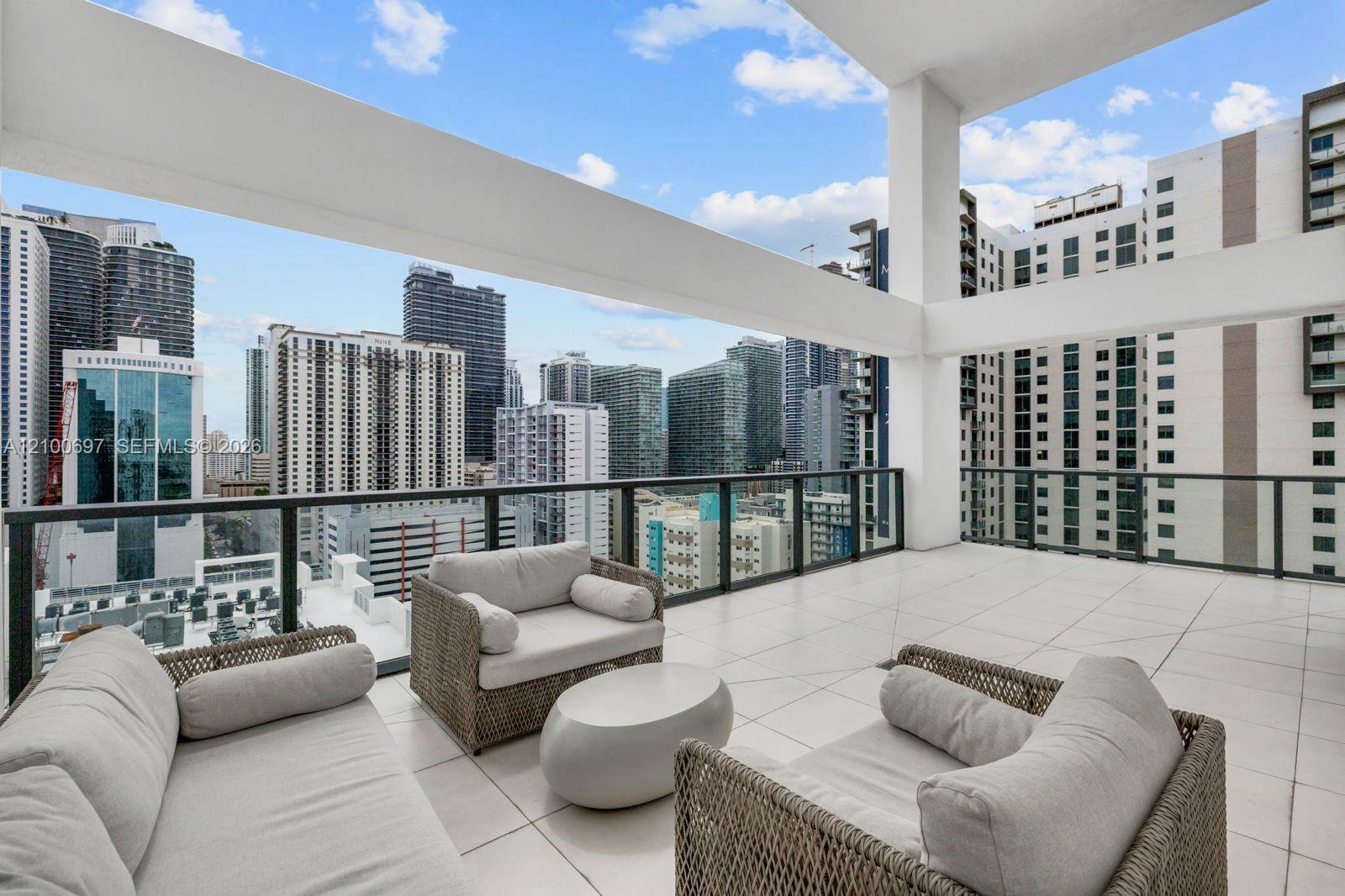 239 SW 9th St # 1801, Miami FL 33130 photo 3