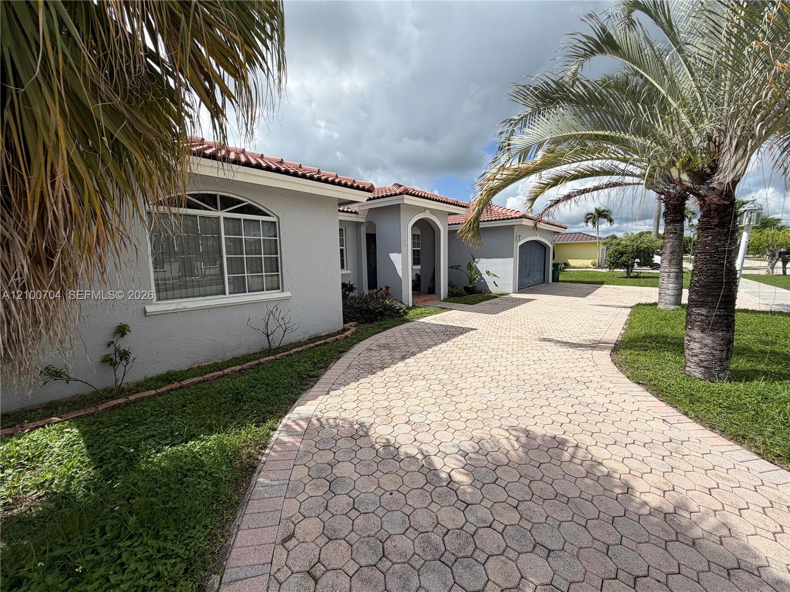 15244 SW 171st St, Miami FL 33187 photo 2