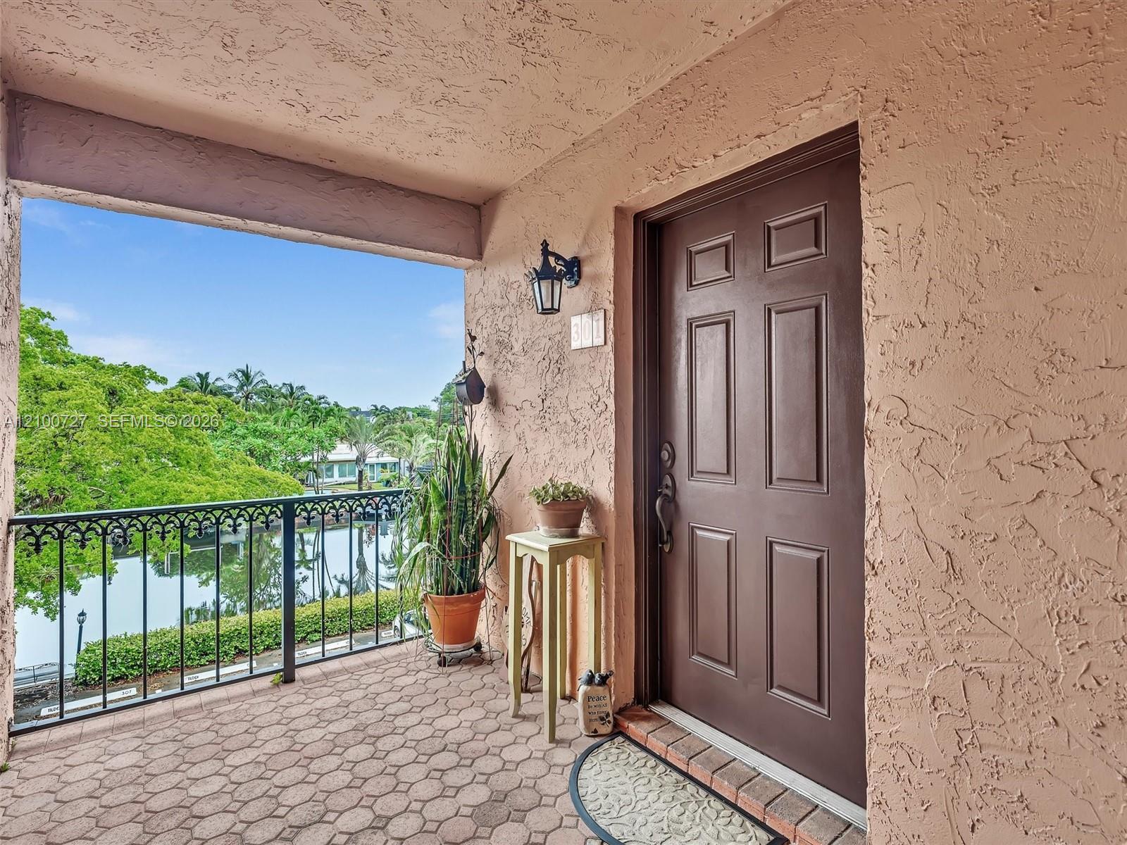 620 Tennis Club Dr # 301, Fort Lauderdale FL 33311 photo 3