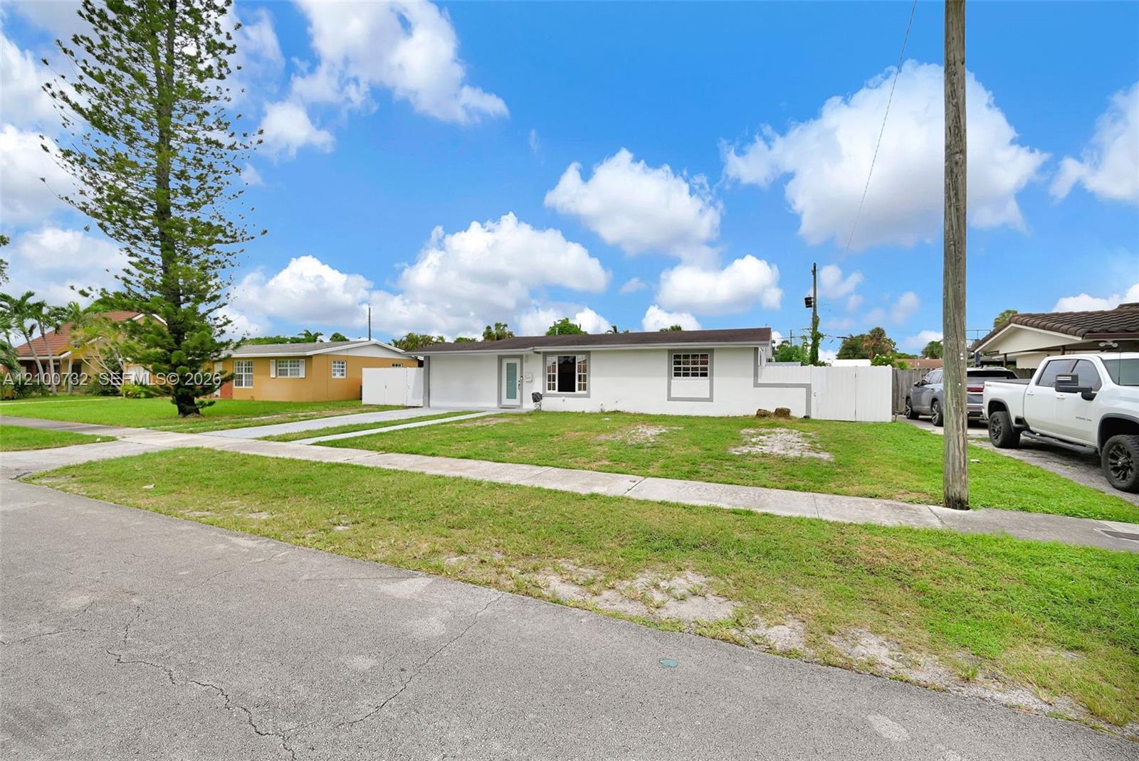1271 W 79th St, Hialeah FL 33014 photo 4