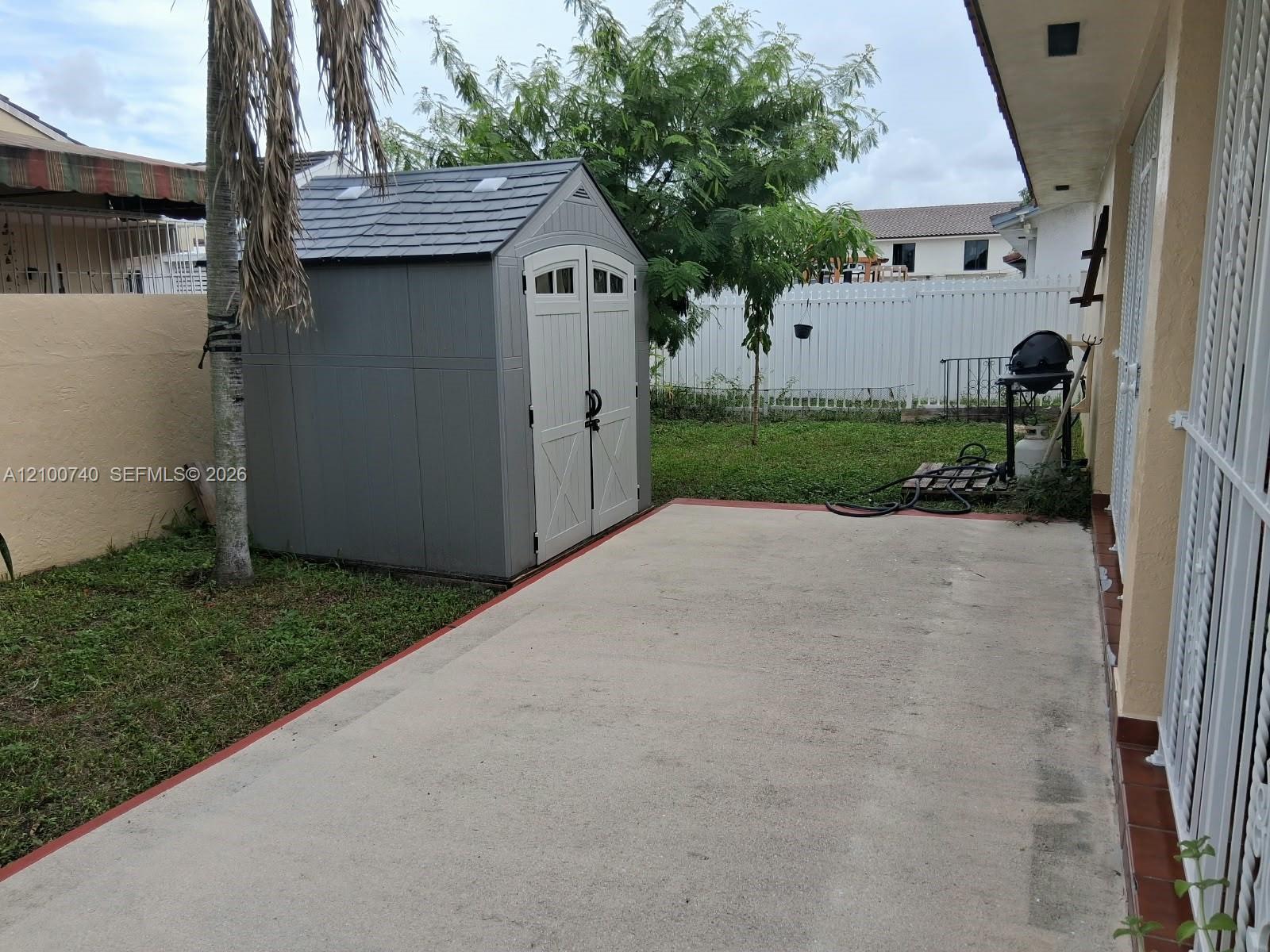 7557 W 4th Ln, Hialeah FL 33014 photo 3