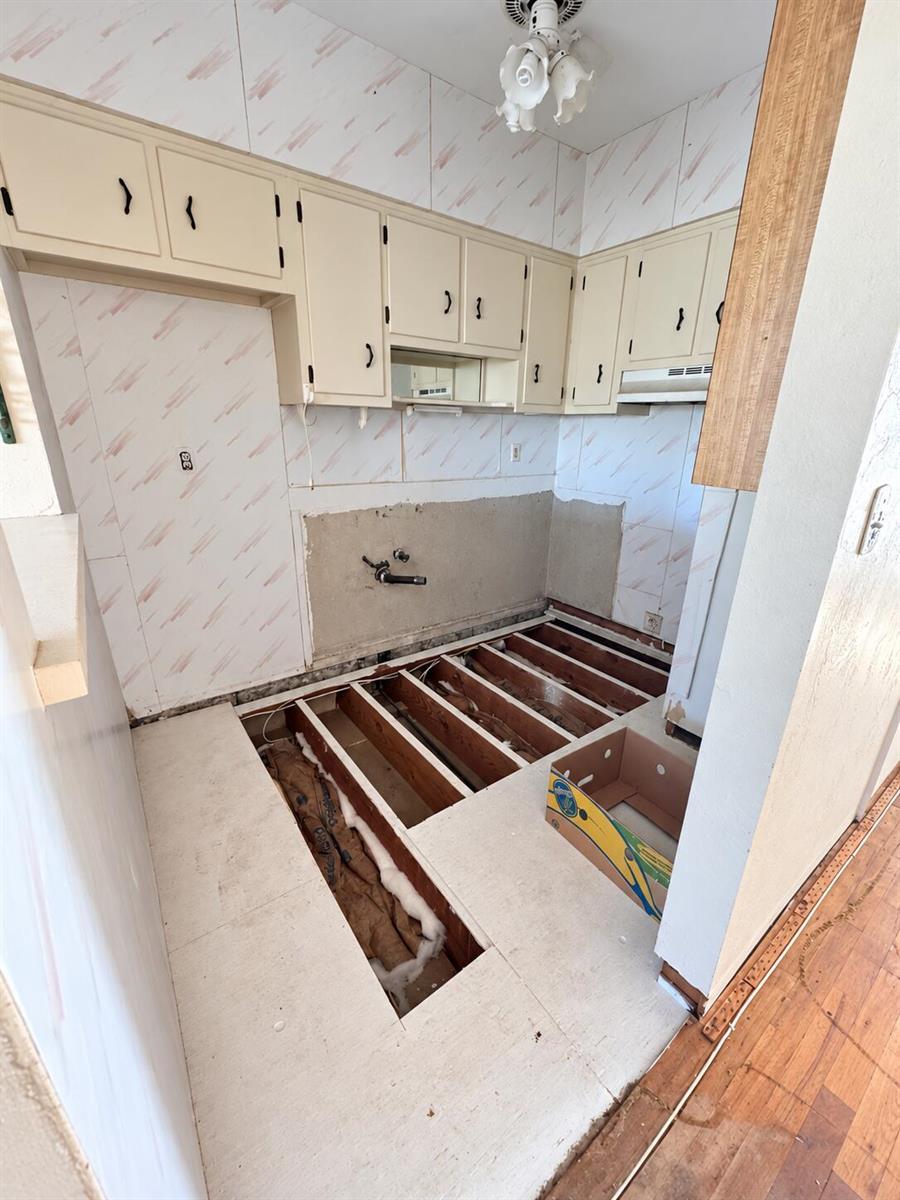 600 LAYNE Boulevard # 211, Hallandale Beach FL 33009 photo 2