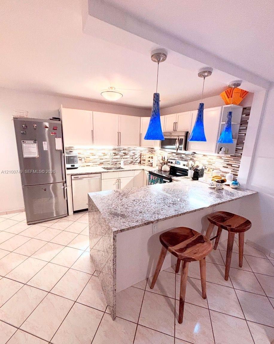 1020 Meridian Ave # 208, Miami Beach FL 33139 photo 2