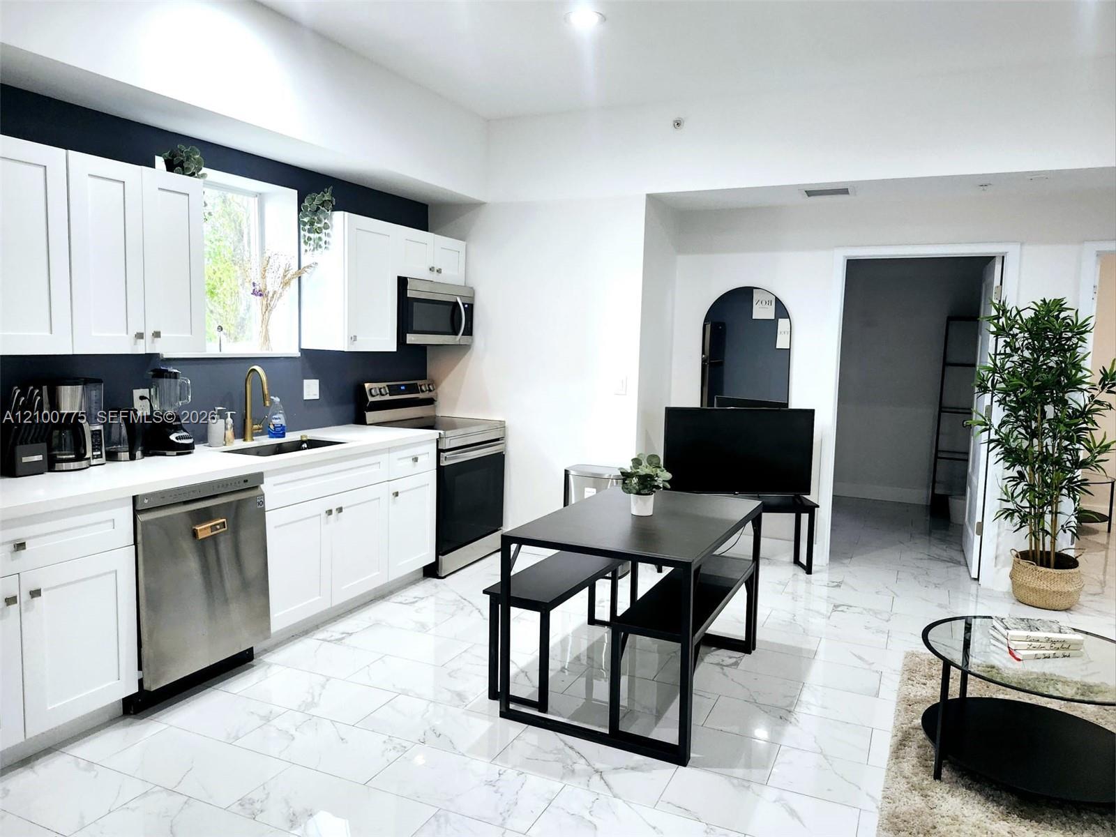1860 NW 24th Ave # 301, Miami FL 33125 photo 4