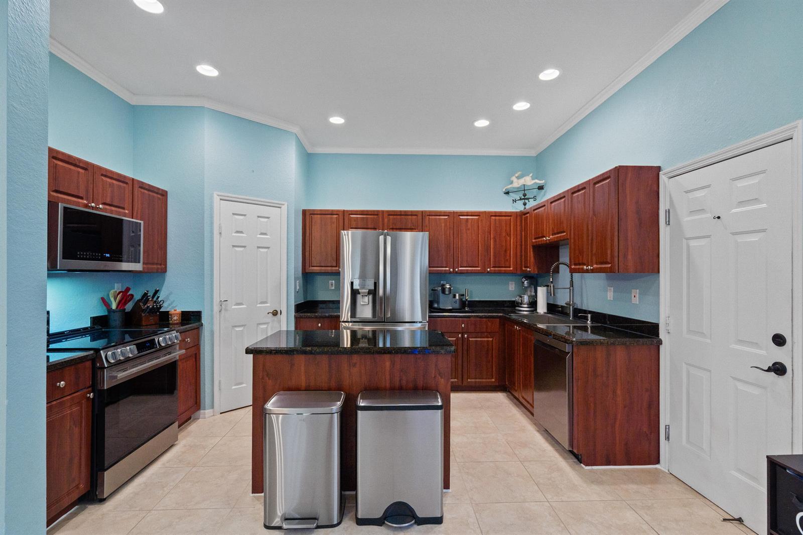 2390 SE 17TH Terrace, Homestead FL 33035 photo 4