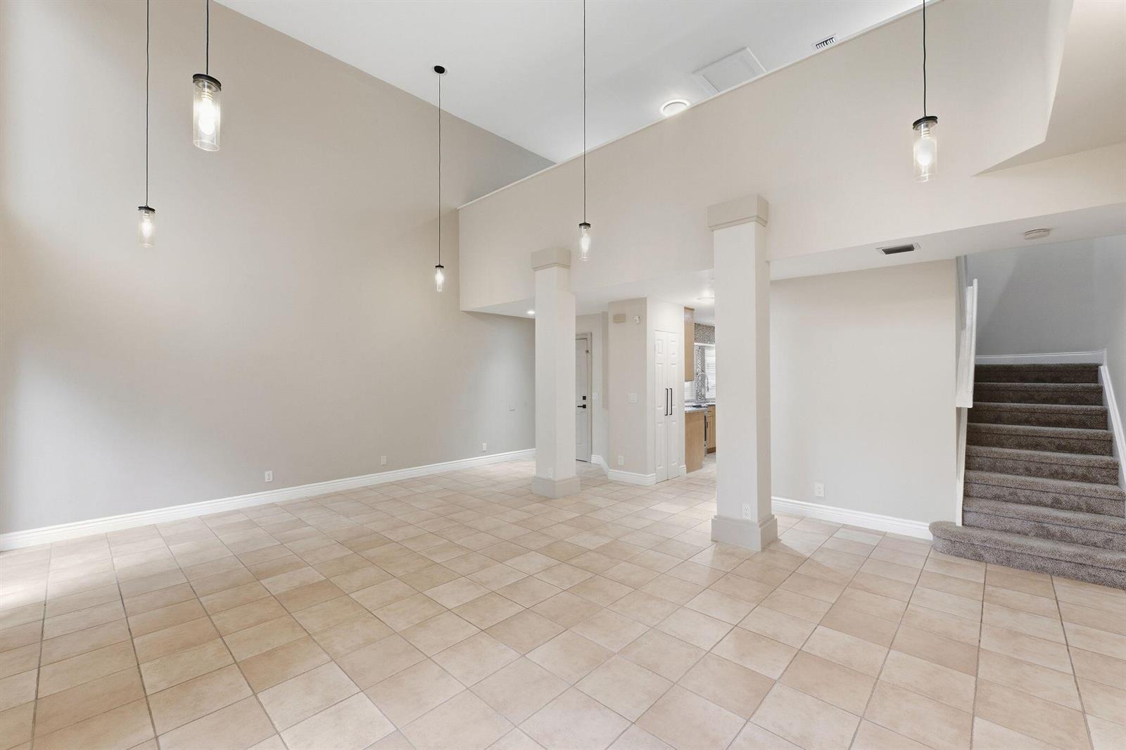 11375 Lakeview Drive # U, Coral Springs FL 33071 photo 3