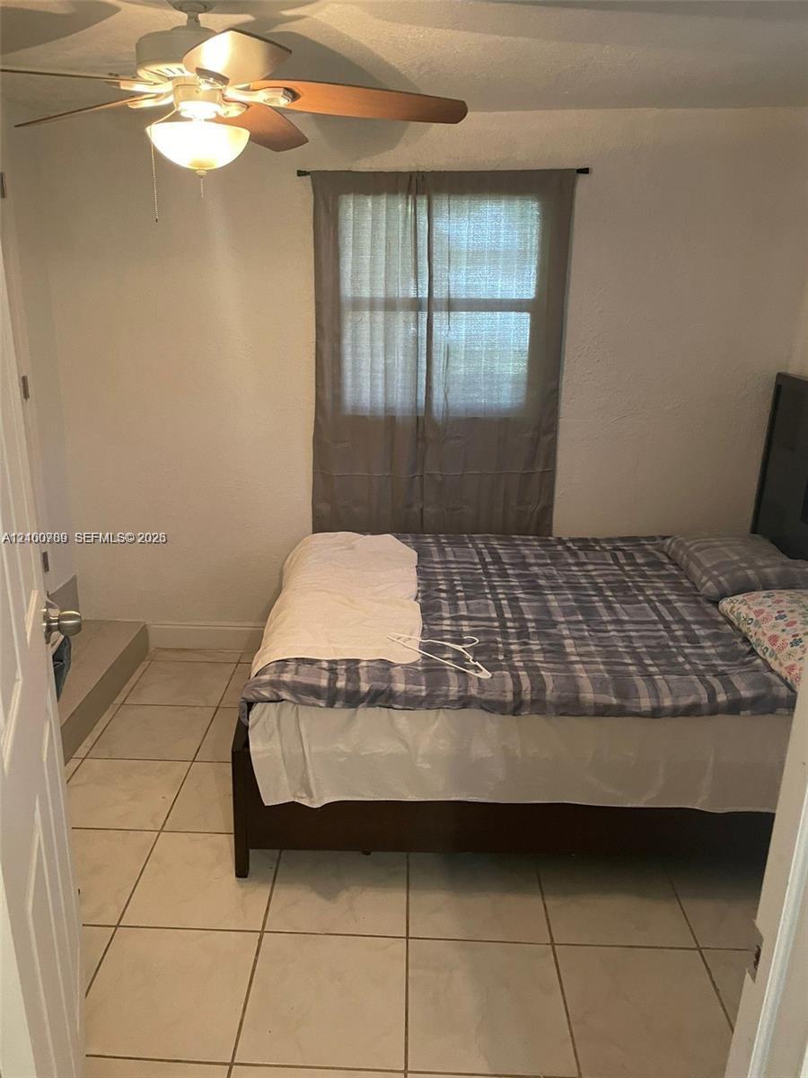 1137 NW 58th Ter, Miami FL 33127 photo 3