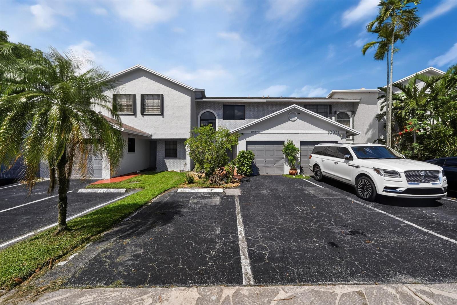 10377 NW 3rd Street, Pembroke Pines FL 33026 photo 2