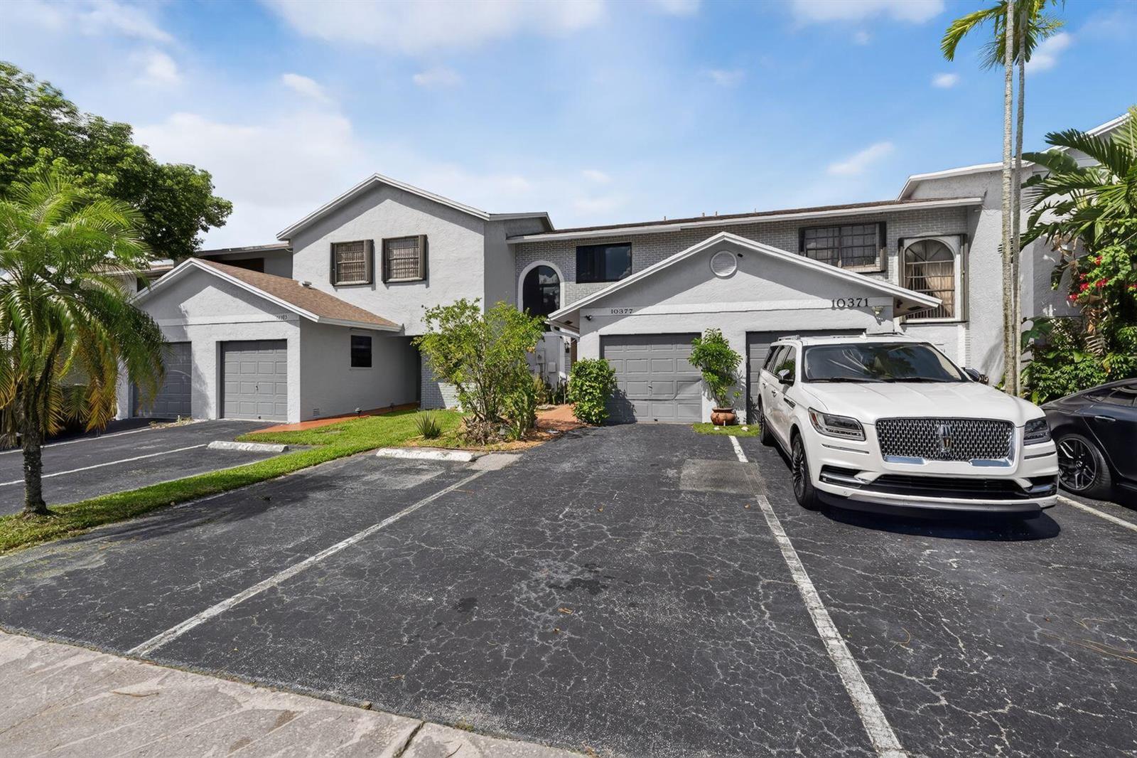 10377 NW 3rd Street, Pembroke Pines FL 33026 photo 3