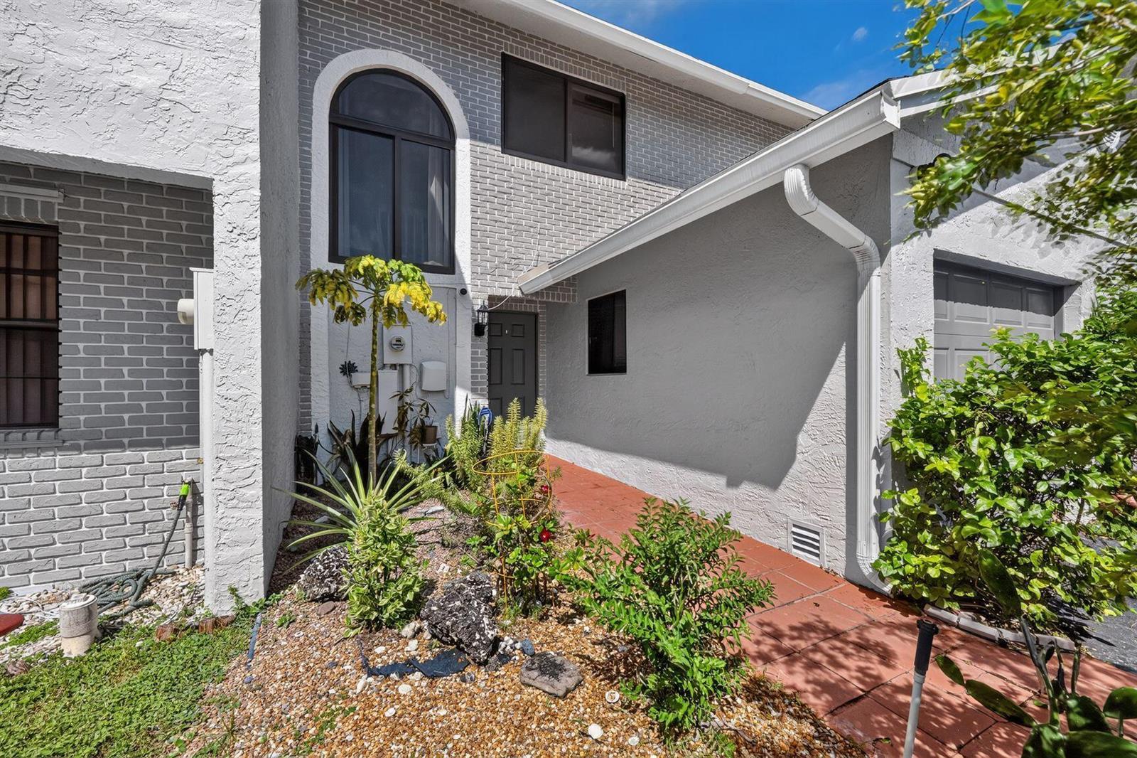10377 NW 3rd Street, Pembroke Pines FL 33026