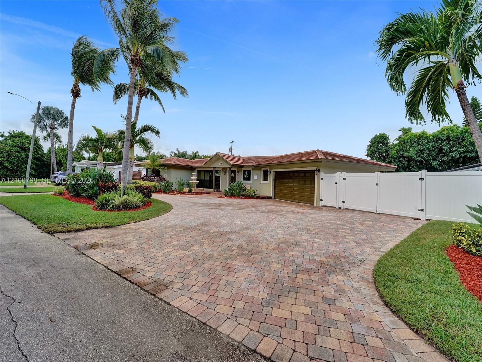 2756 NE 33rd St, Fort Lauderdale FL 33306 photo 4