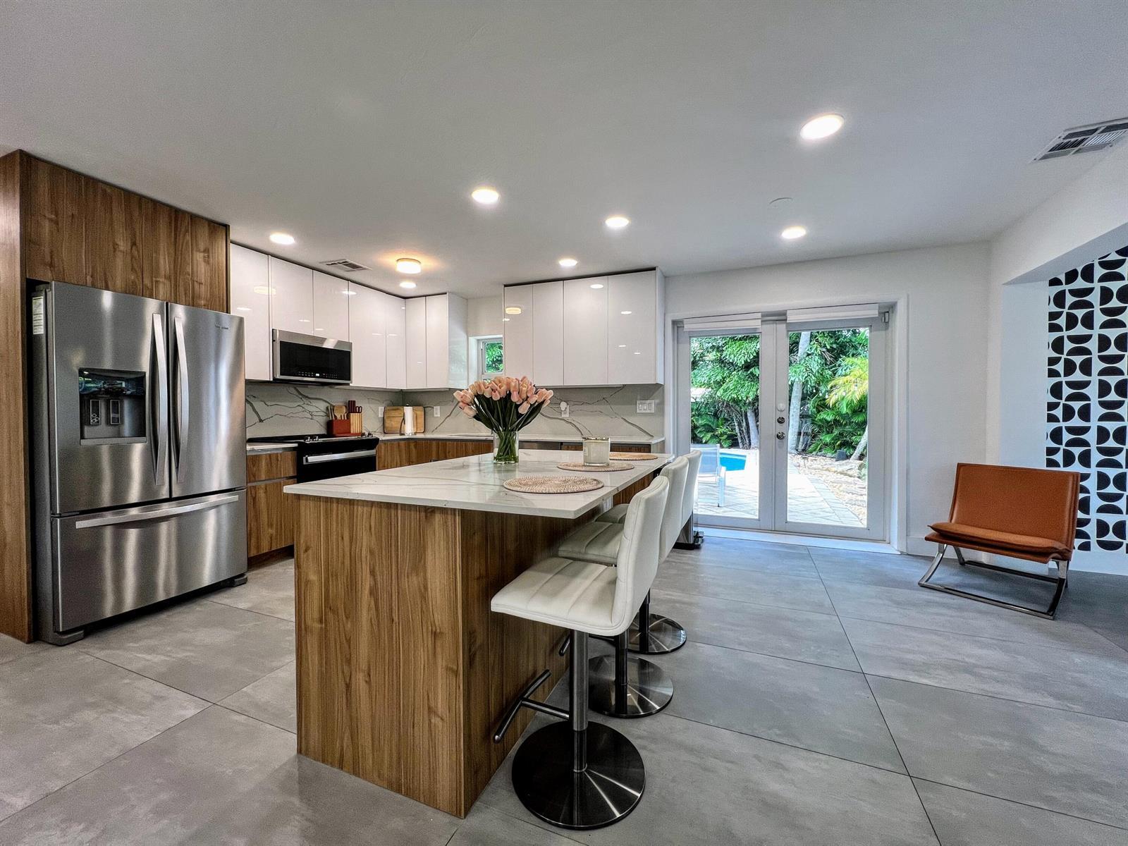 317 NW 26TH Court, Wilton Manors FL 33311 photo 5