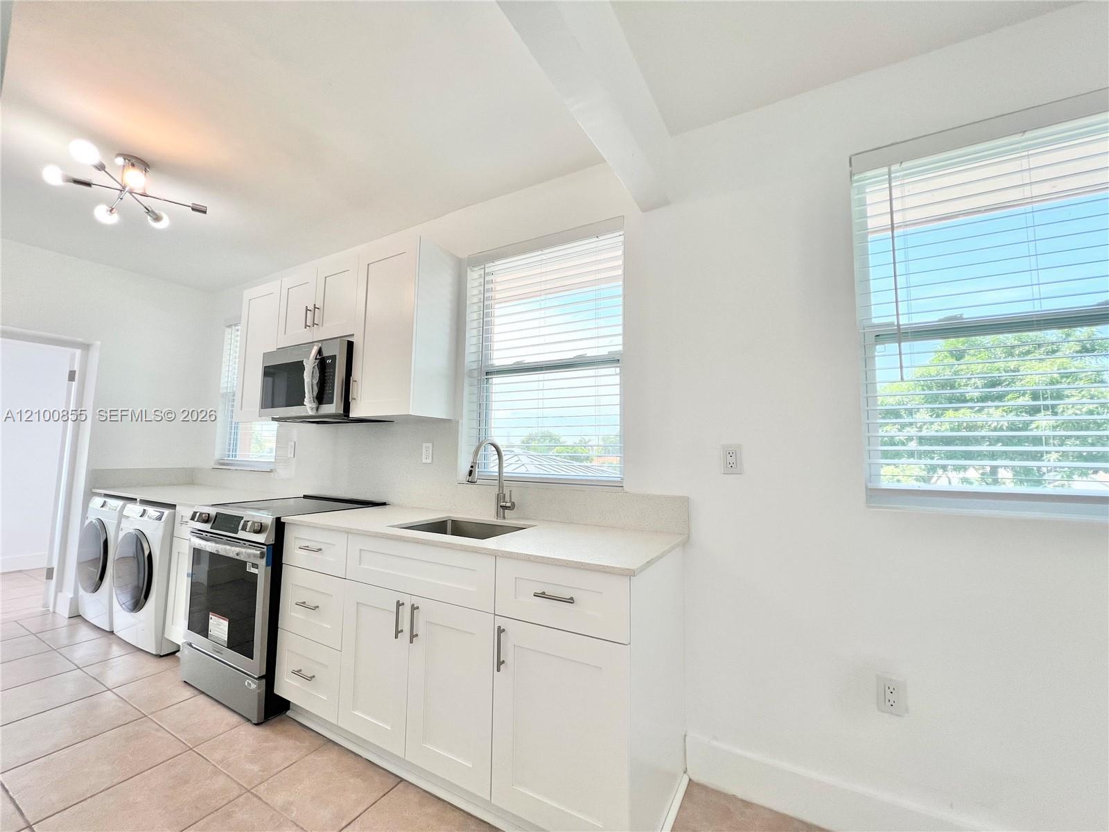 200 NW 17th Ct # 0, Miami FL 33125 photo 2