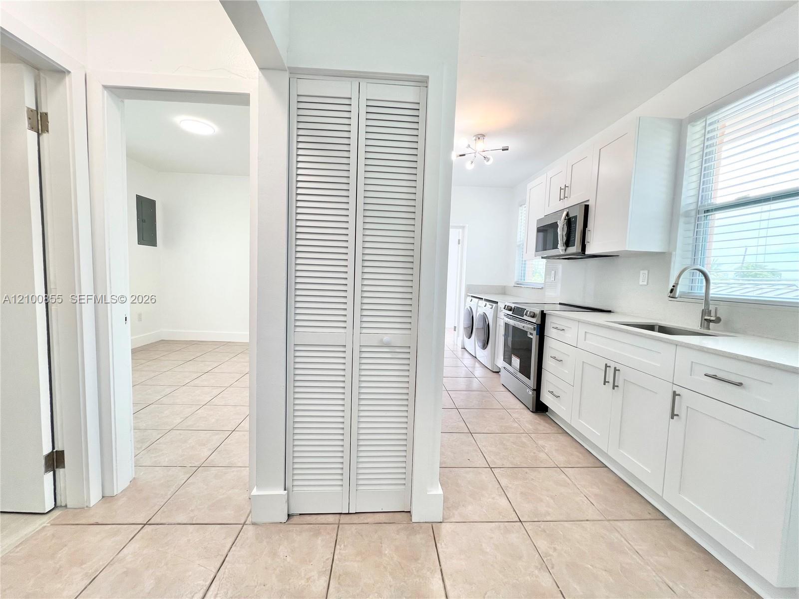 200 NW 17th Ct # 0, Miami FL 33125 photo 4