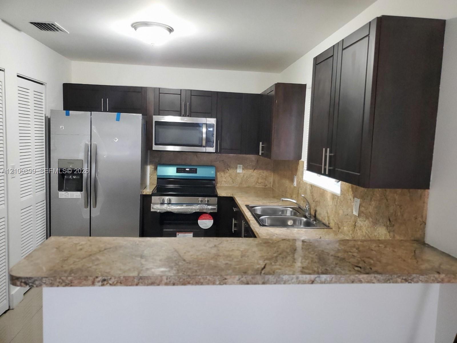 1212 NW 71st St, Miami FL 33147 photo 3