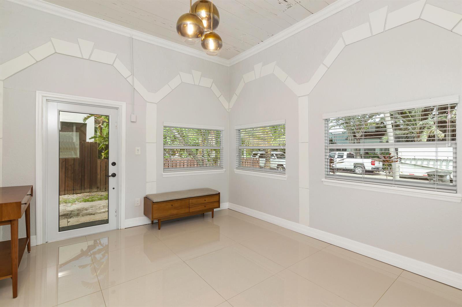 522 Upland Road, West Palm Beach FL 33401 photo 5