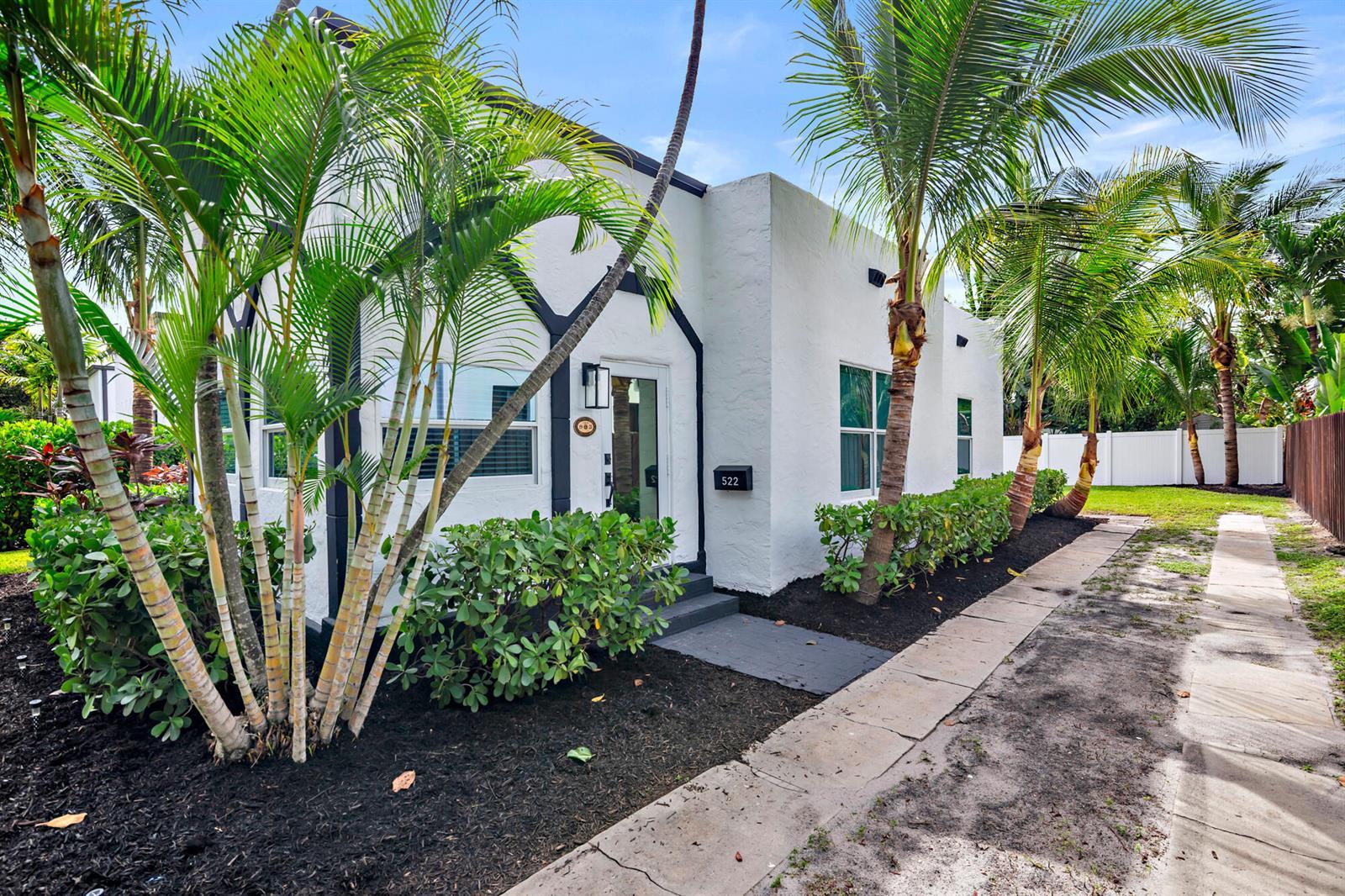 522 Upland Road, West Palm Beach FL 33401 photo 4