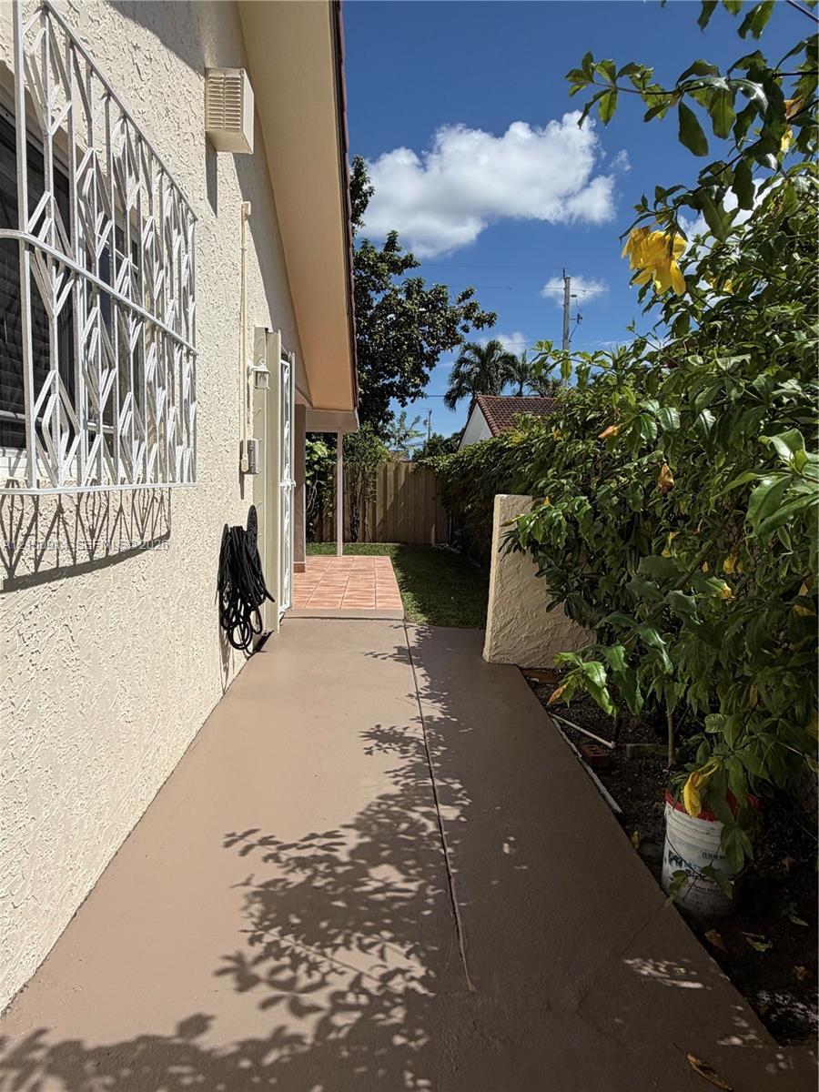 5223 SW 102nd Ct # 0, Miami FL 33165 photo 4