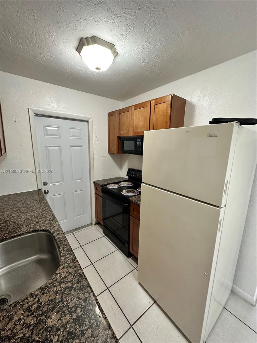2534 NW 139th St # 3, Opa-Locka FL 33054 photo 3