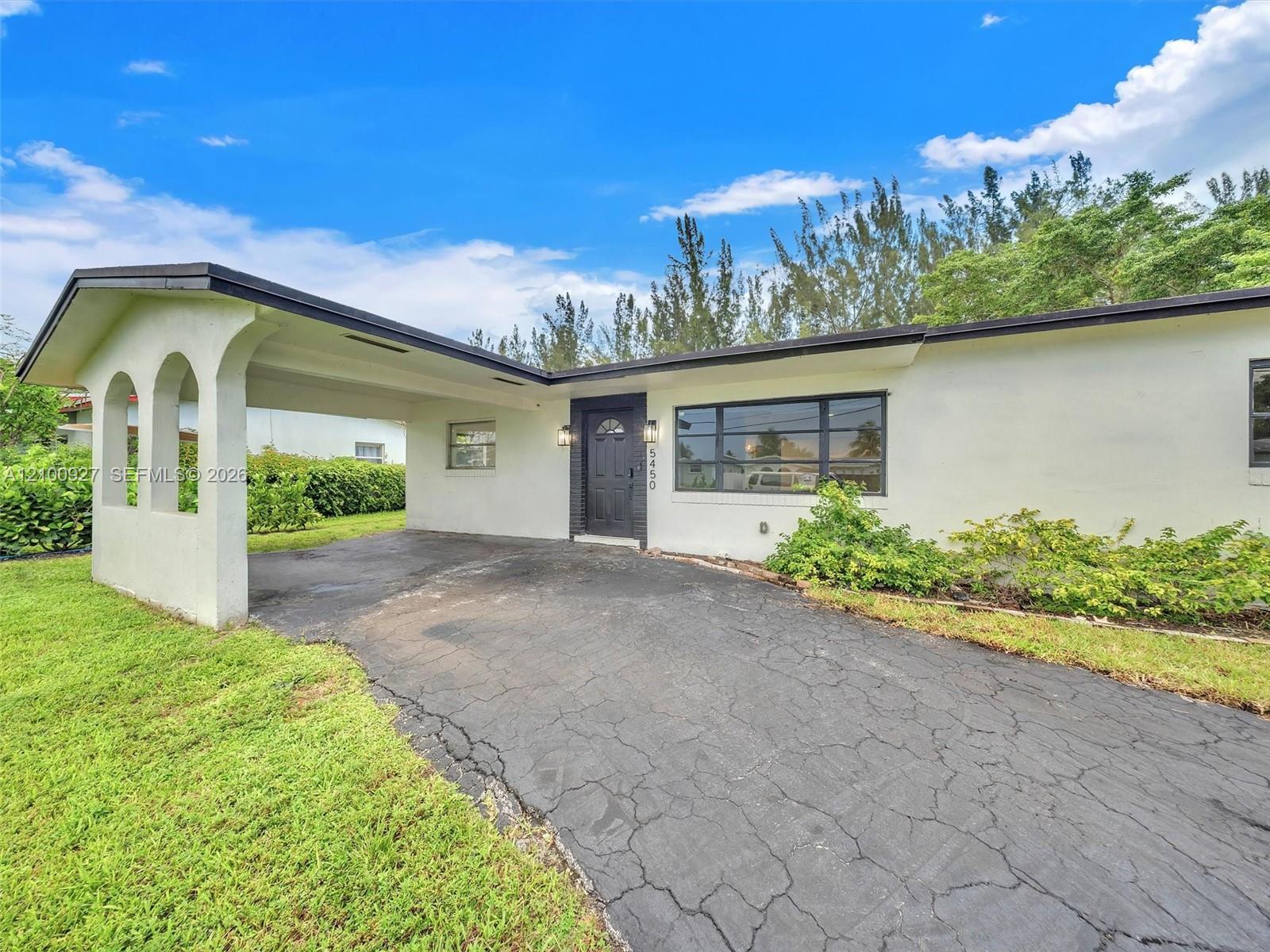 5450 SW 55 Ave, Davie FL 33314 photo 3