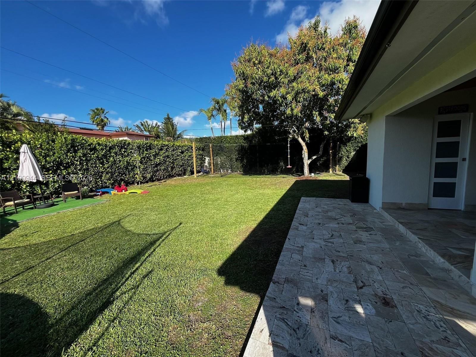 9975 NW 27th Ter, Doral FL 33172 photo 4