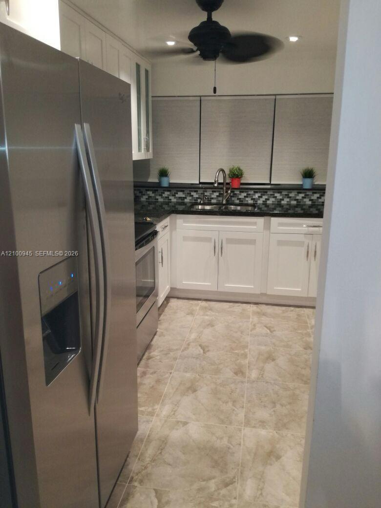 922 NE 199th St # 4H, Miami FL 33179 photo 5