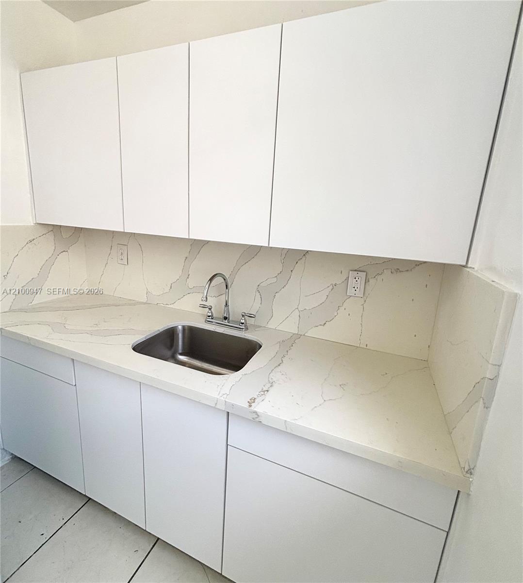 29 Navarre Ave # 6, Coral Gables FL 33134 photo 2