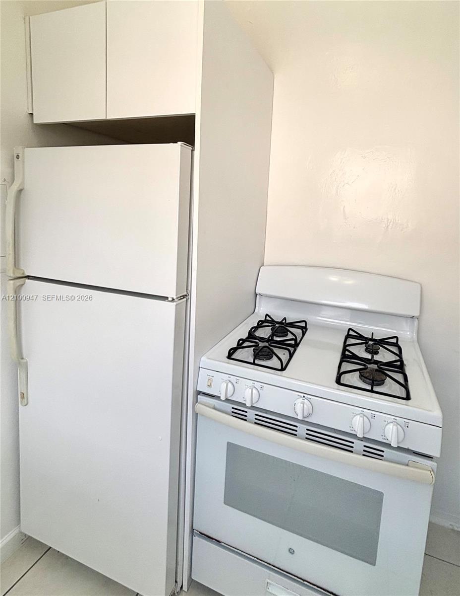 29 Navarre Ave # 6, Coral Gables FL 33134 photo 3