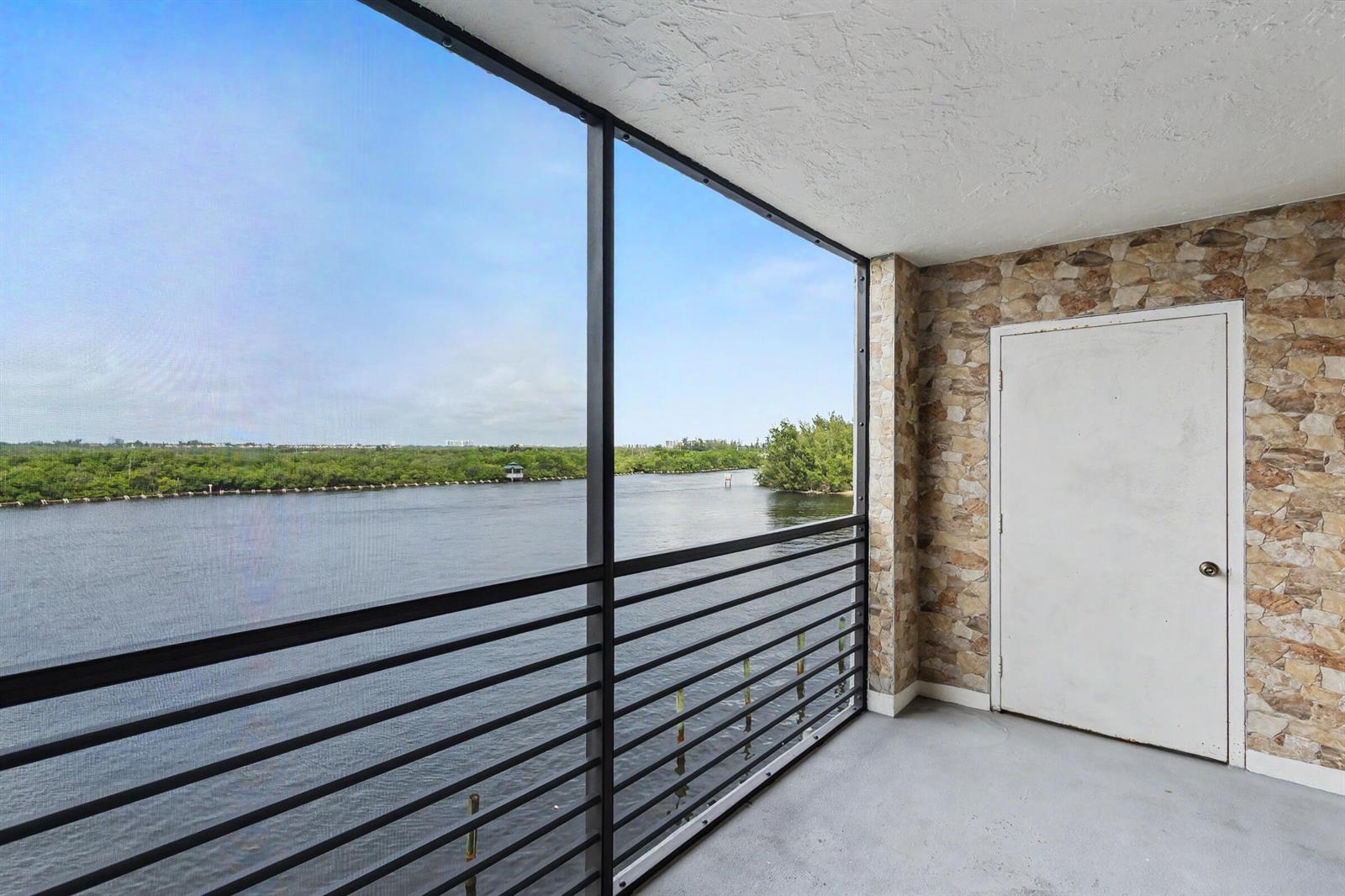 3200 N OCEAN Drive # 402, Hollywood FL 33019 photo 4