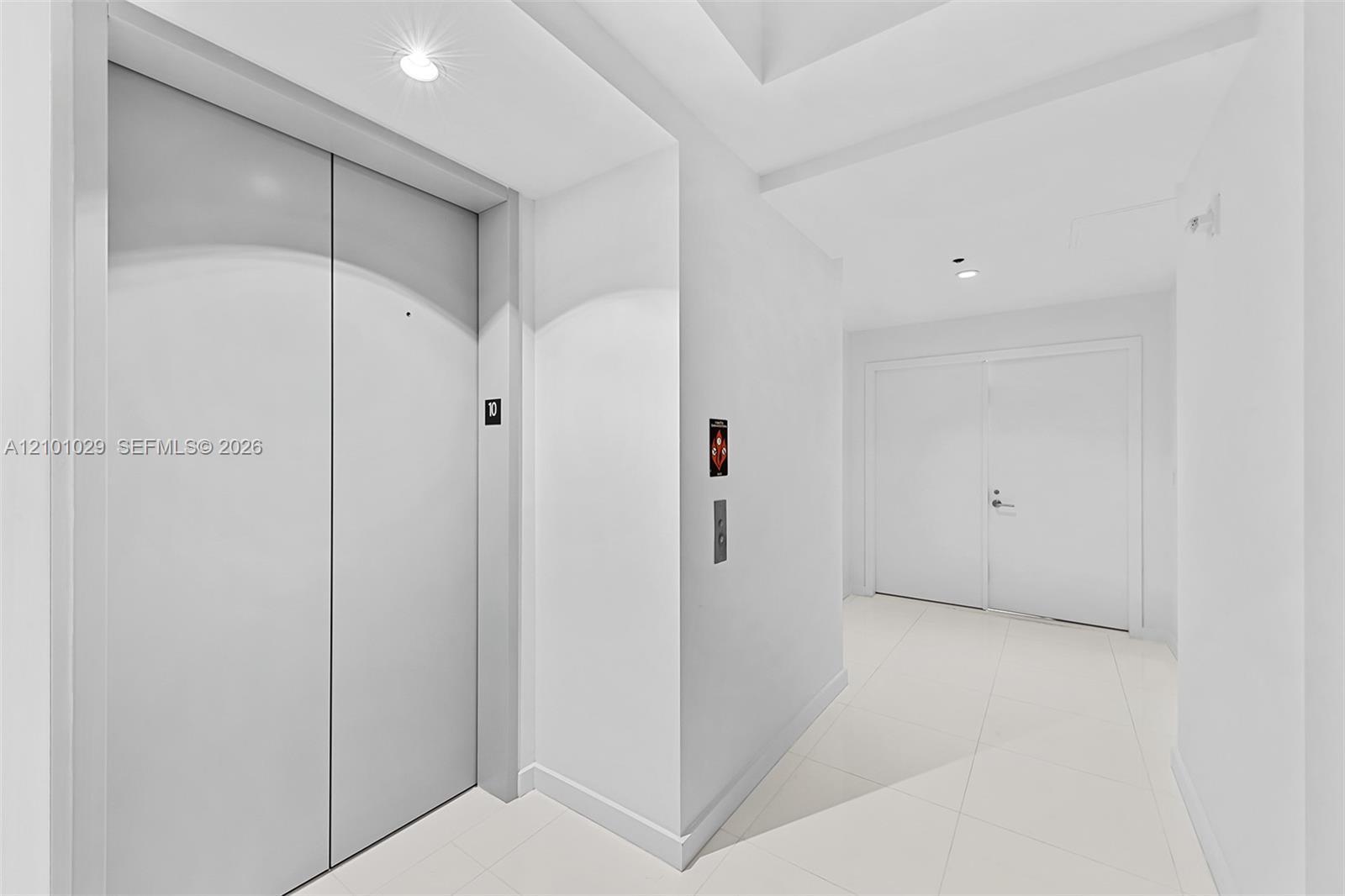 851 NE 1st Ave # 1012, Miami FL 33132 photo 2