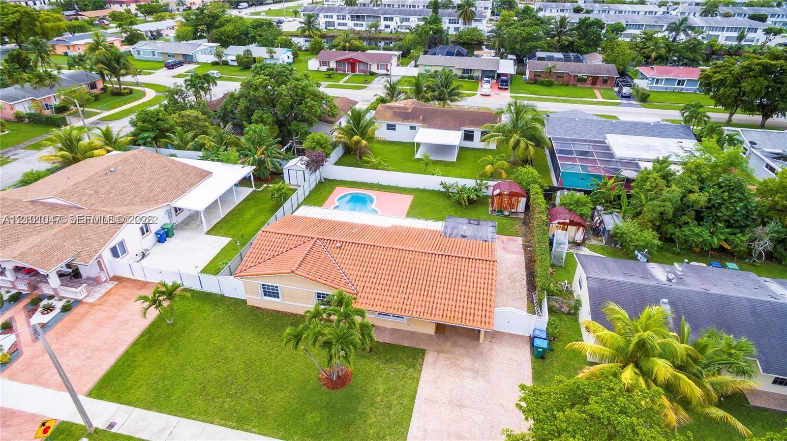 112 NE 206th Ter, Miami Gardens FL 33179 photo 4