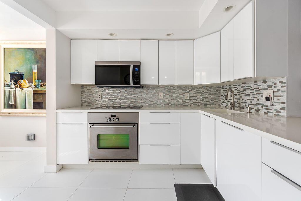 985 SE 19th Avenue # 203, Deerfield Beach FL 33441 photo 4