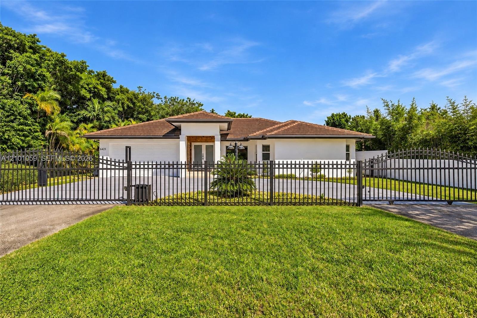 6421 Miller Dr, South Miami FL 33155 photo 3