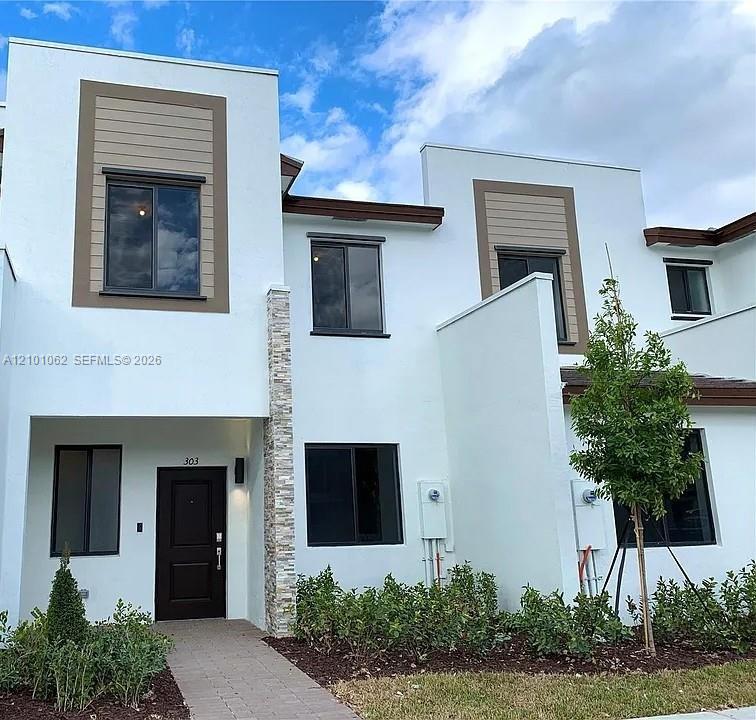 303 NE 208th Ter # 303, Miami FL 33179