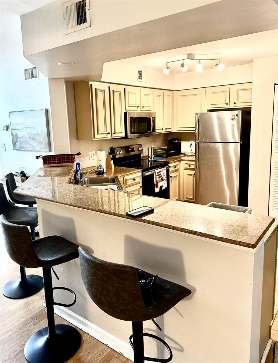 400 Scotia Drive # 305, Hypoluxo FL 33462 photo 4