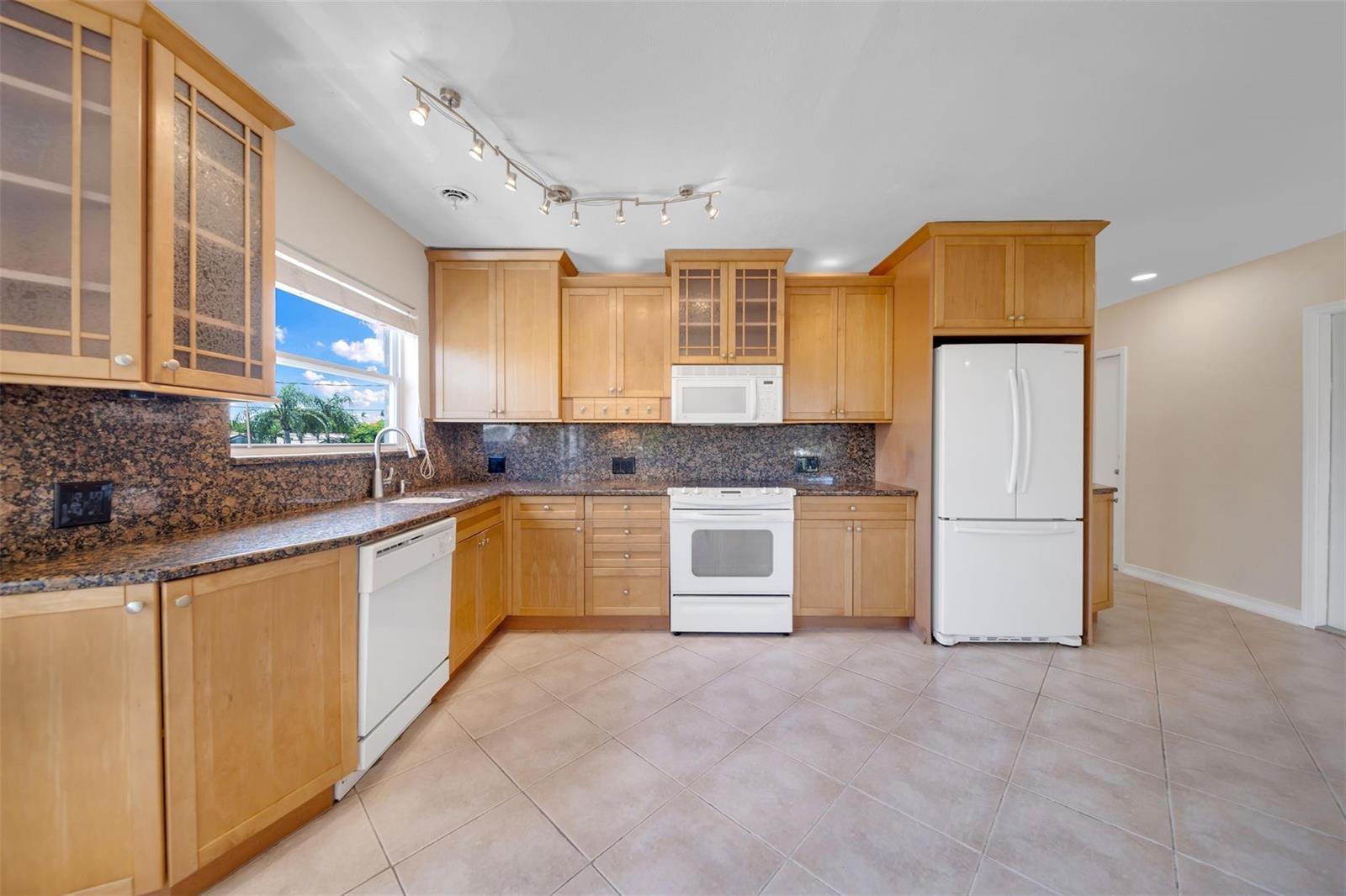 2591 NE 55TH Court # 208, Fort Lauderdale FL 33308 photo 5