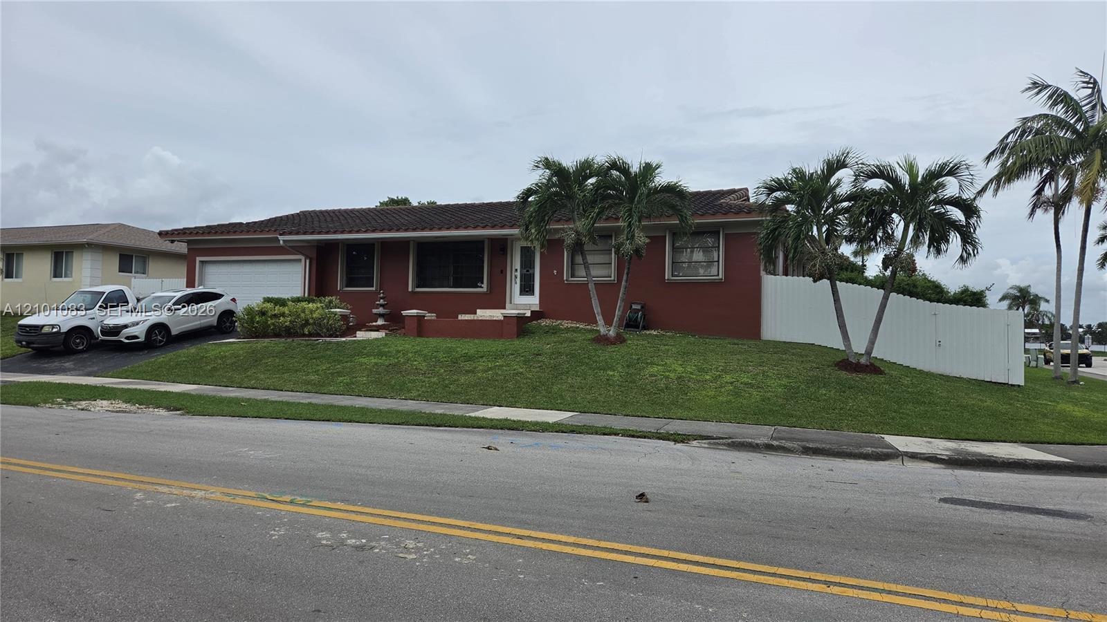8065 SW 205th Ter, Cutler Bay FL 33189
