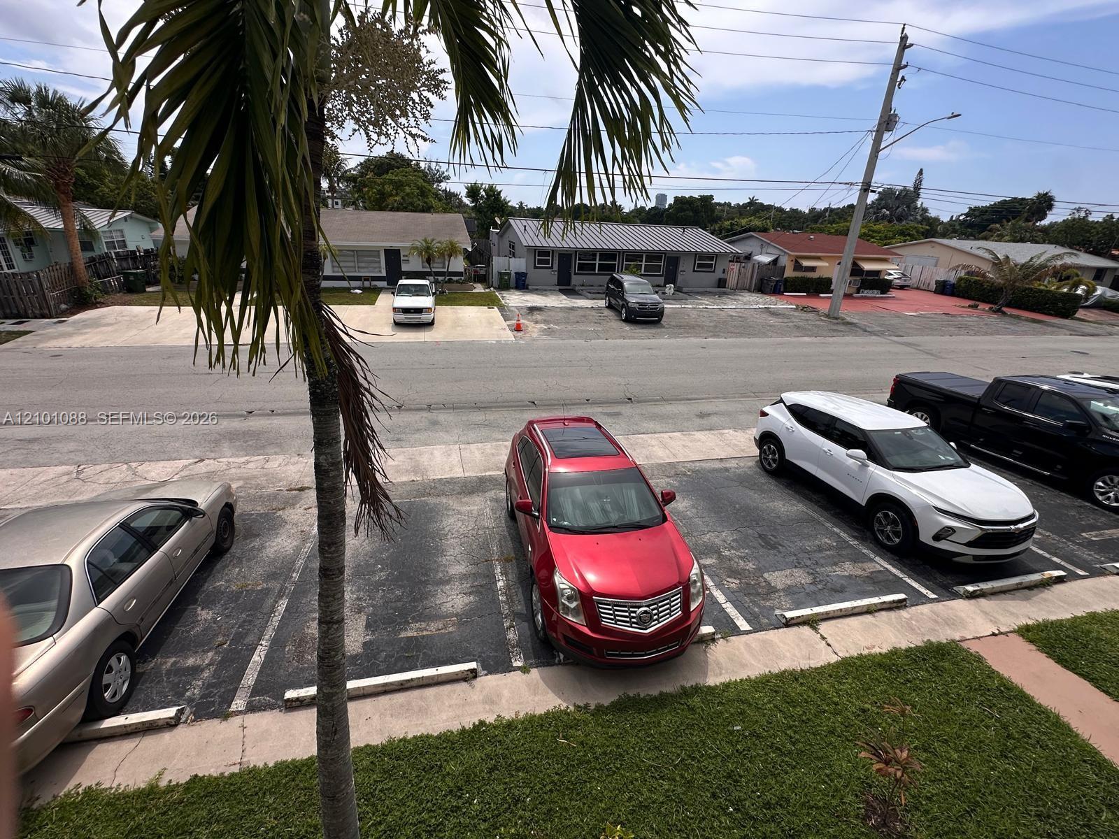 230 SW 11th Ave # 14, Hallandale Beach FL 33009 photo 5