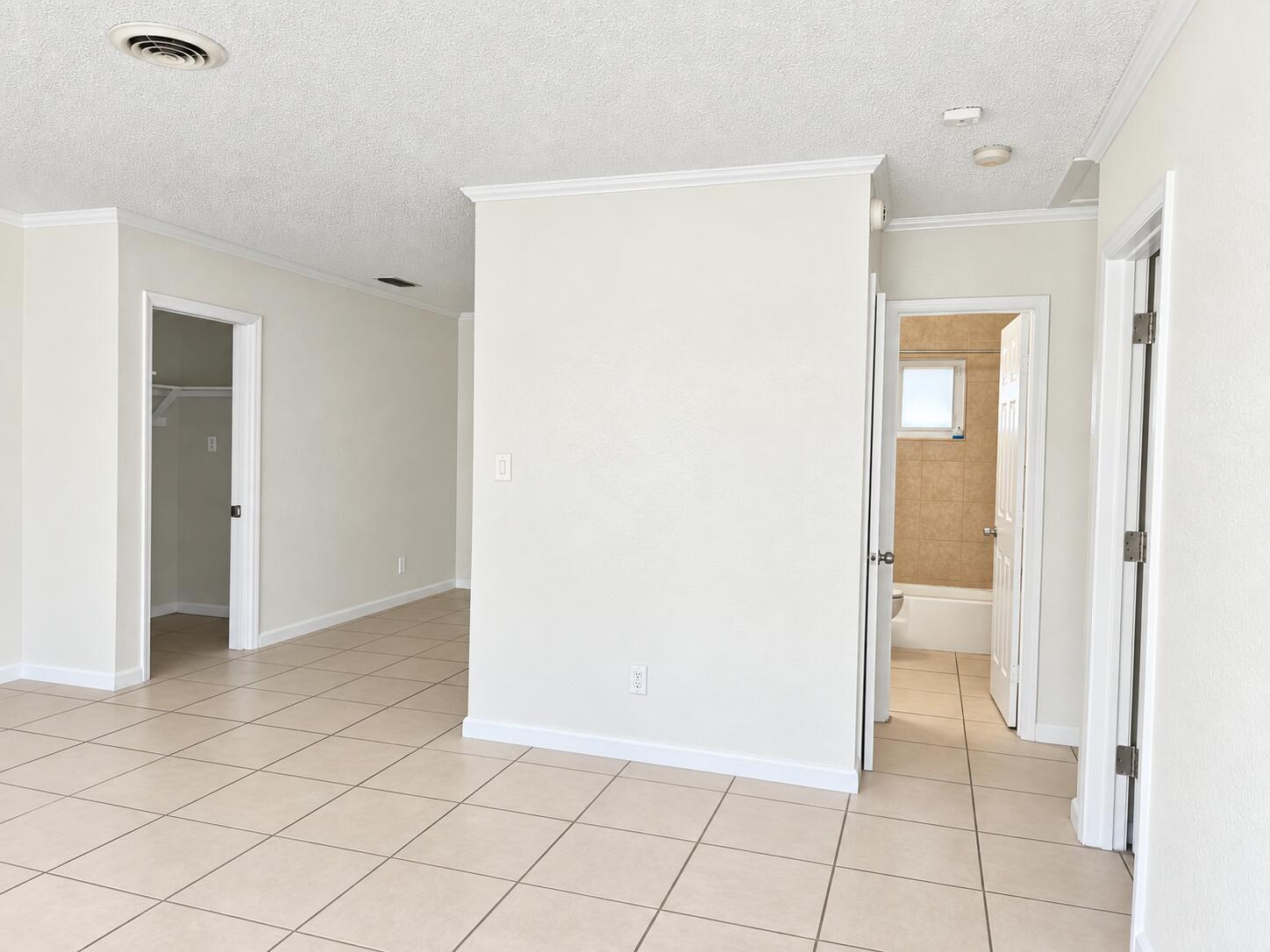 727 NW 1st Avenue # 2, Fort Lauderdale FL 33311 photo 4
