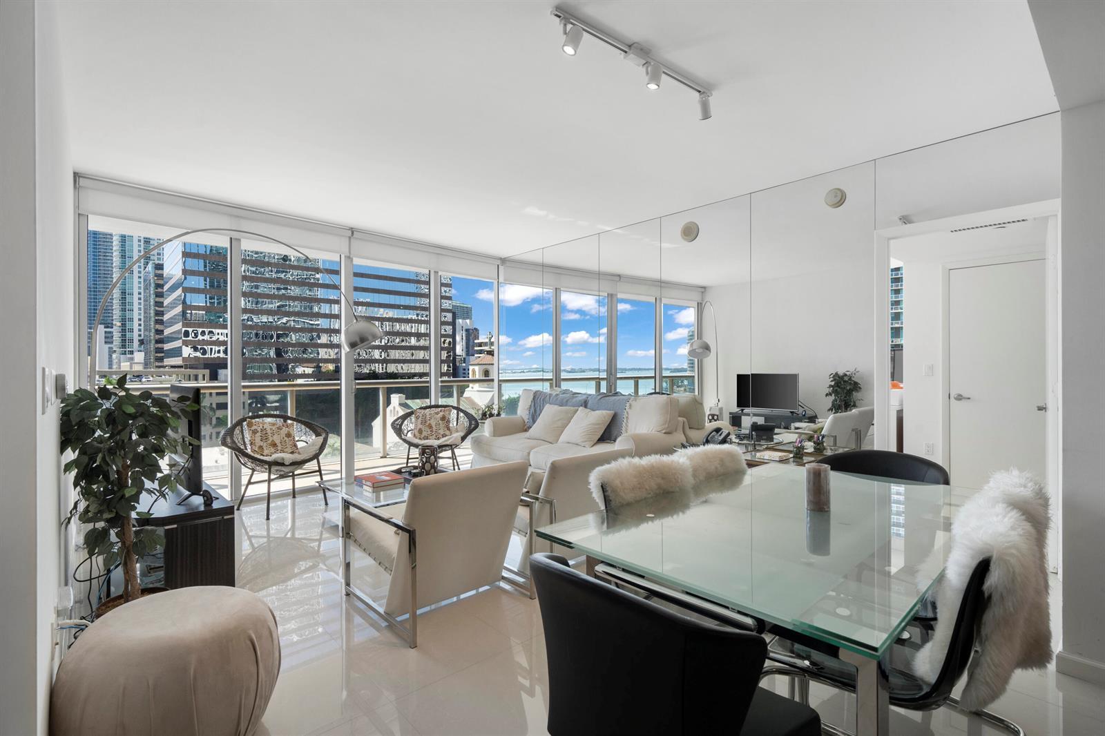 495 BRICKELL Avenue # 811, Miami FL 33131 photo 4