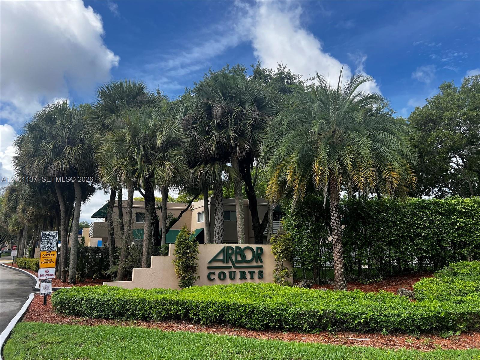 14368 SW 98th Ter, Miami FL 33186
