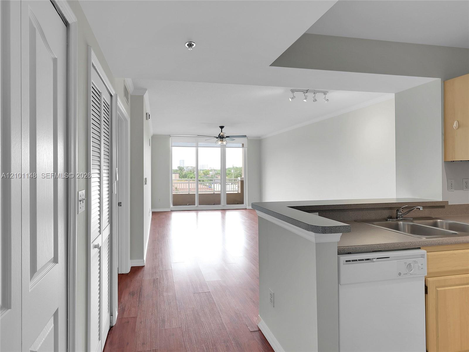 2665 SW 37th Ave # 305, Miami FL 33133 photo 2