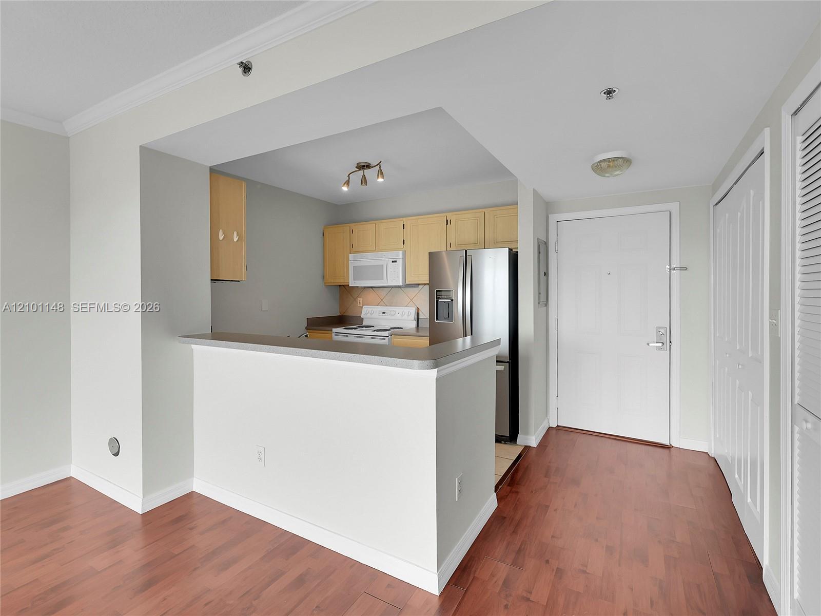 2665 SW 37th Ave # 305, Miami FL 33133 photo 3