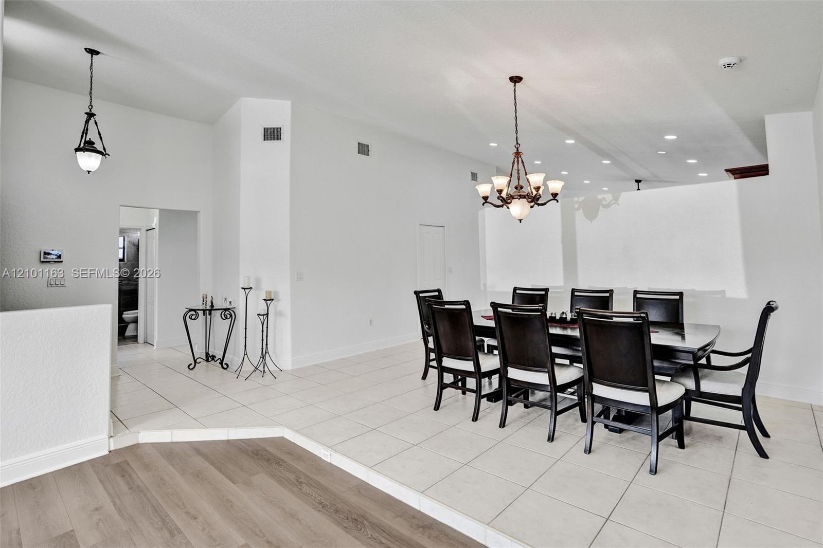8741 NW 141st Ter, Miami Lakes FL 33018 photo 4