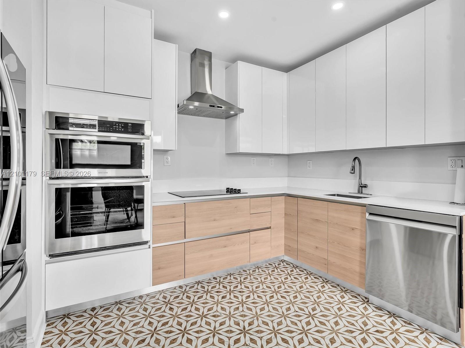 1502 Jefferson Ave # 301, Miami Beach FL 33139 photo 2