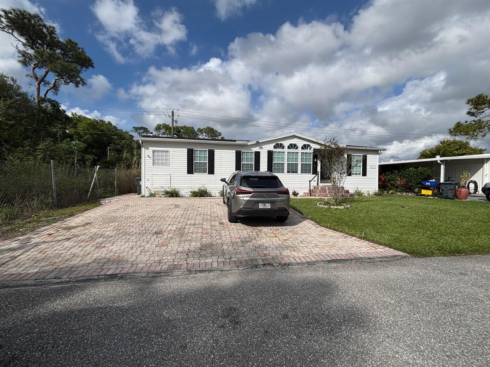 4361 1st Court, Lantana FL 33462 photo 5