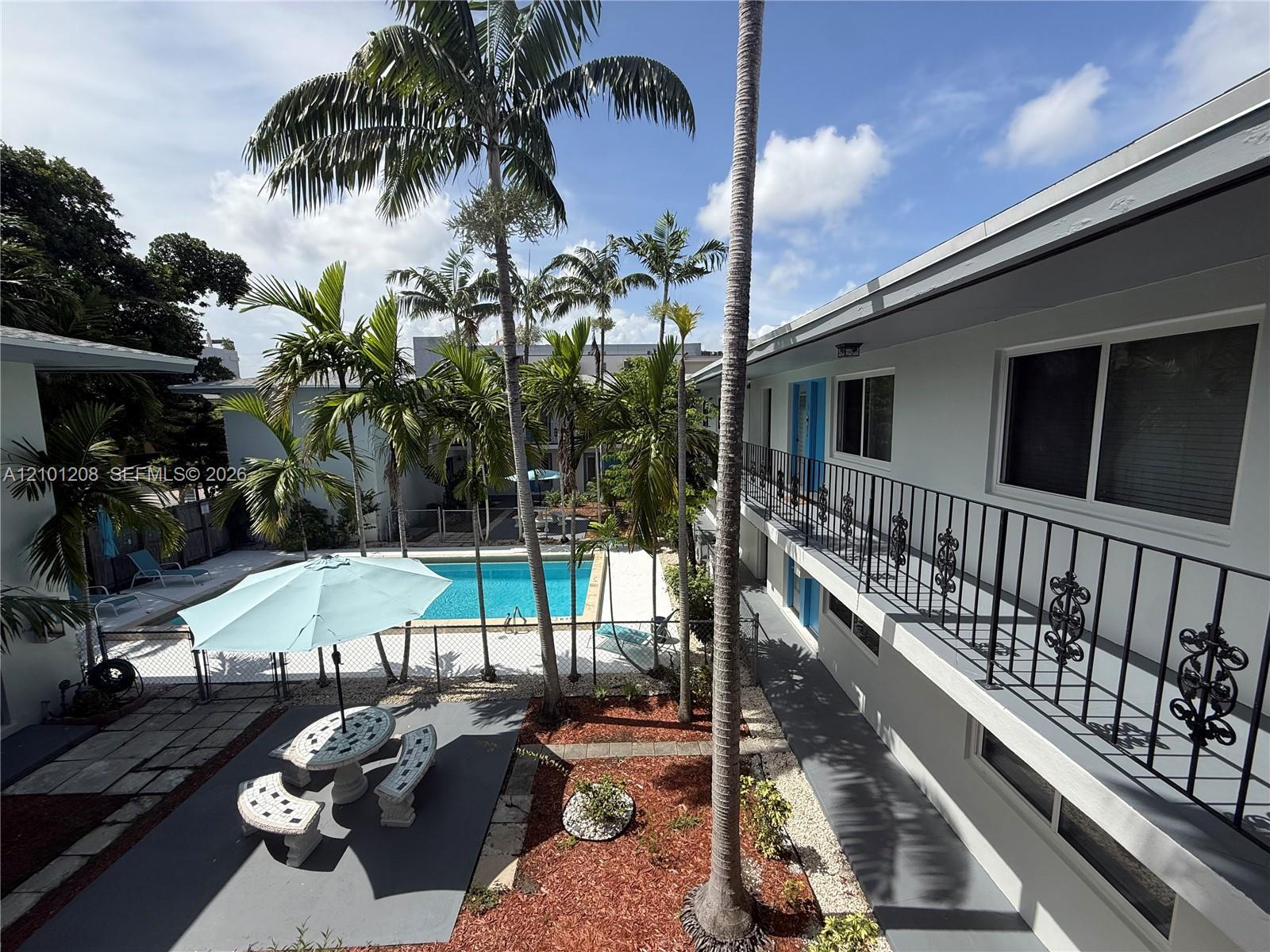 7441 SW 59th Pl # 9, South Miami FL 33143