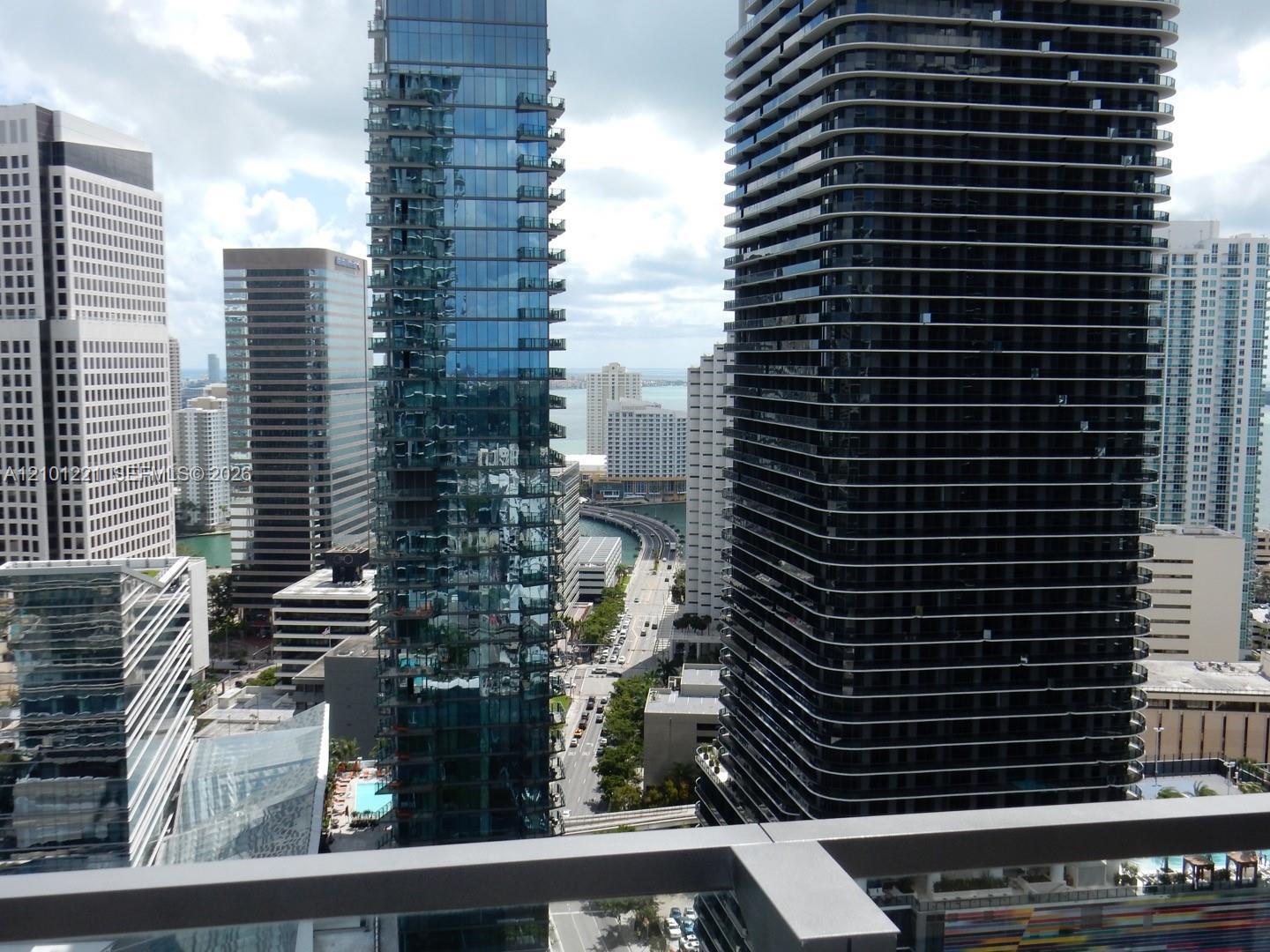 88 SW 7th St # 2703, Miami FL 33130