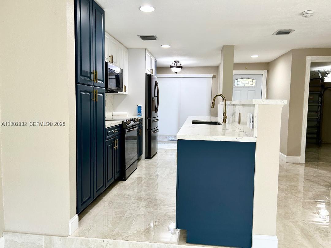 875 NW 80th Ter # 1, Plantation FL 33324 photo 4