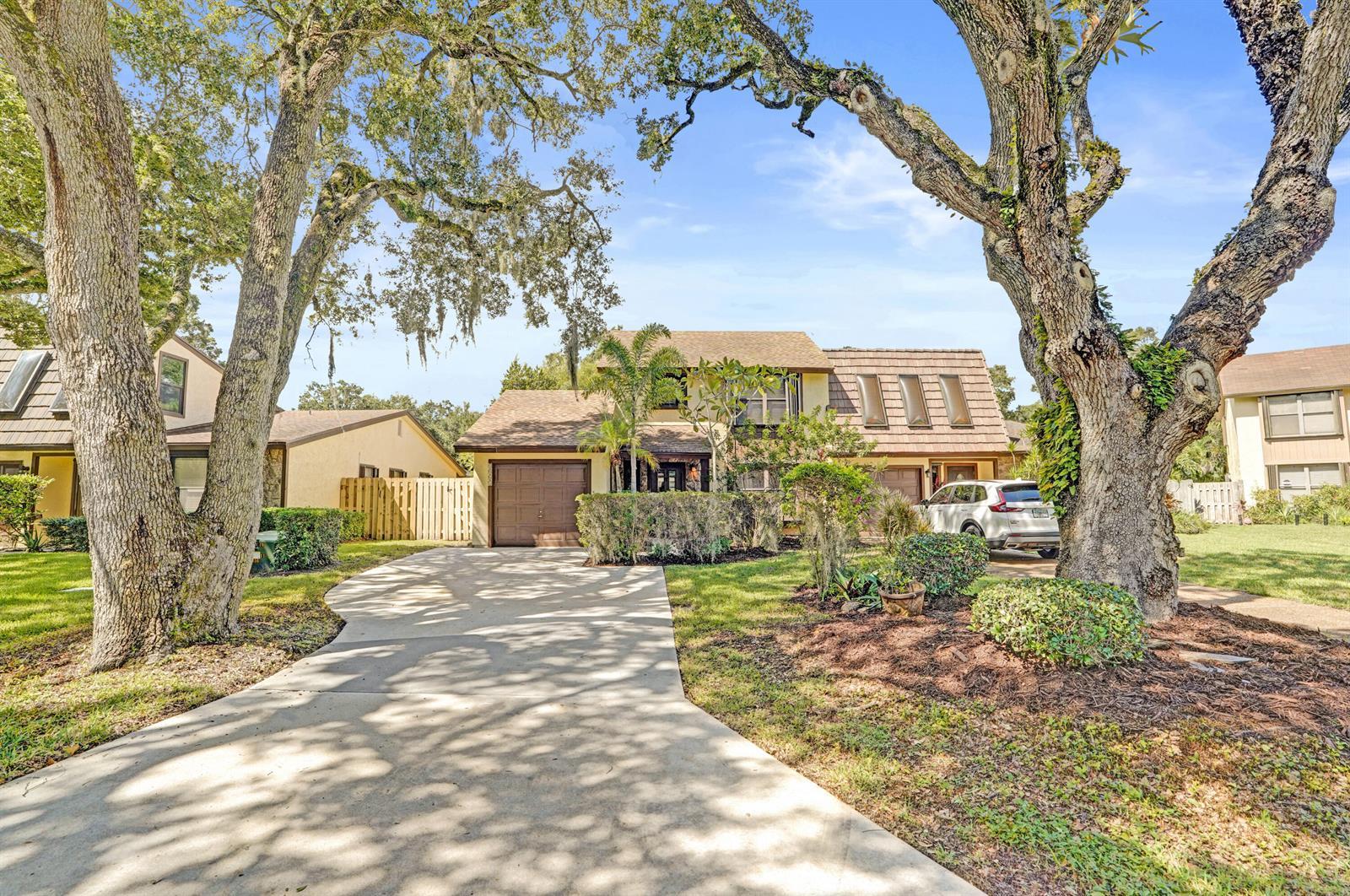 1065 RAINTREE Lane, Palm Beach Gardens FL 33410 photo 3
